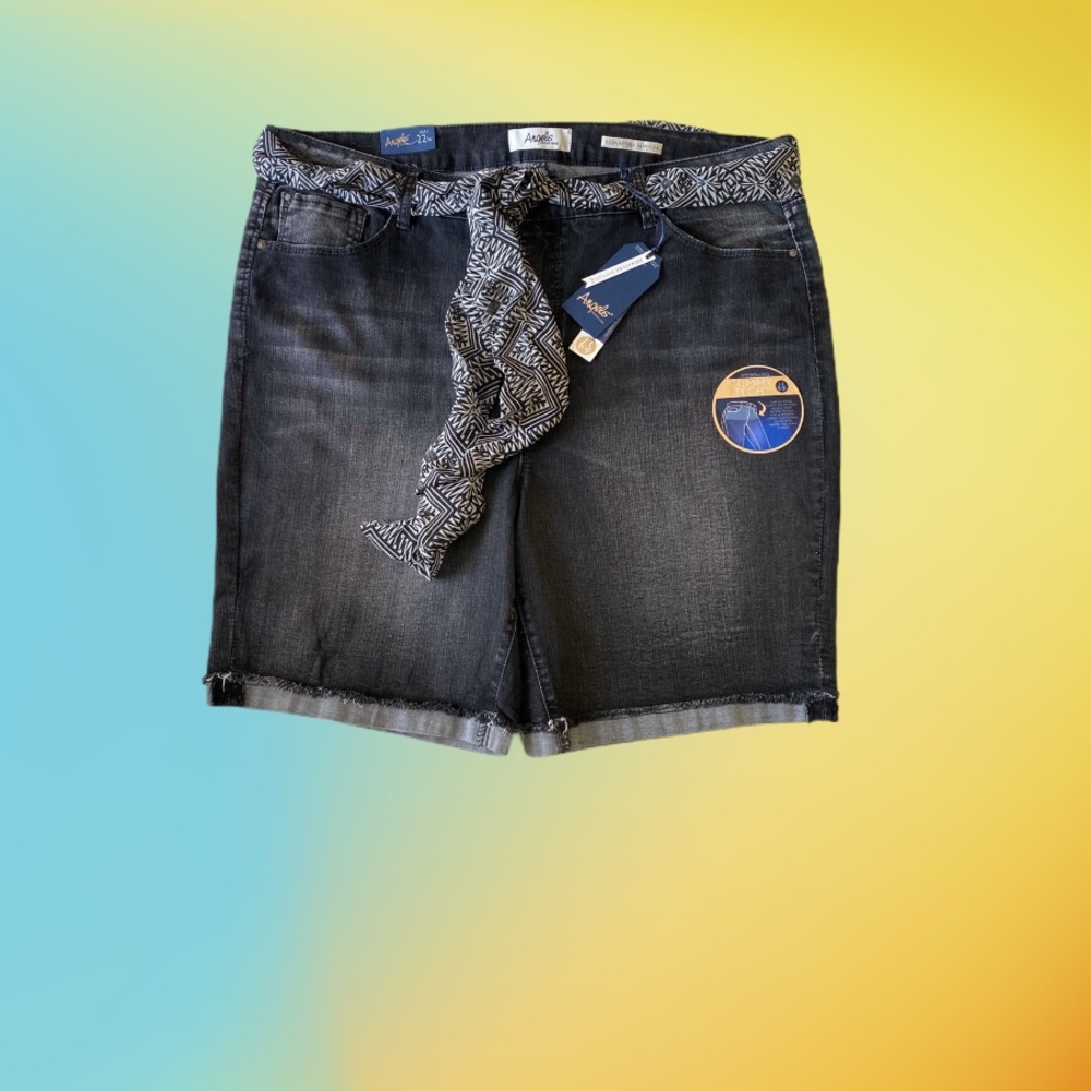 Angels Tummy Tech Bermuda Shorts